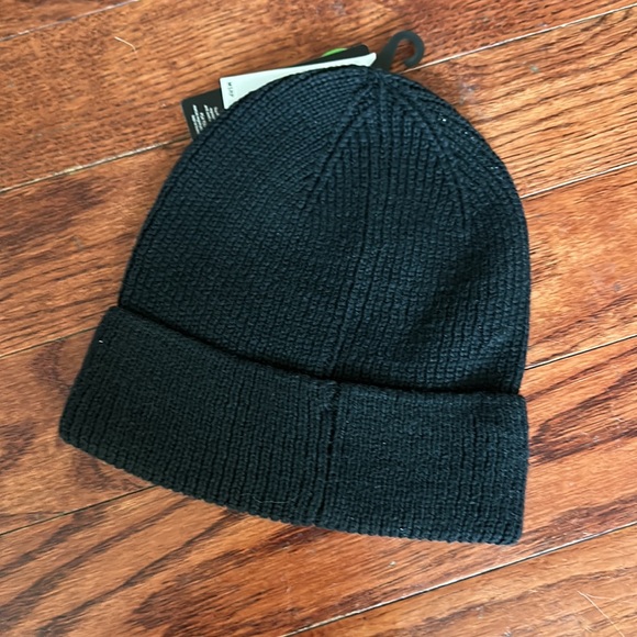 NWT PGA Tour Black knit Logo Beanie Hat Toboggan Golf unisex Caviar - Picture 4 of 5